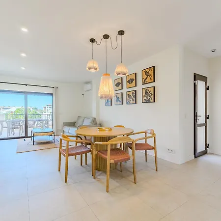 Дом отдыха Exclusive New Townhouse In Playa Paraiso